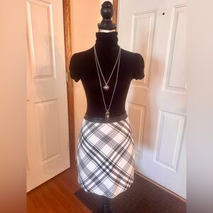 White House Black Market Black and White Plaid Pencil Skirt